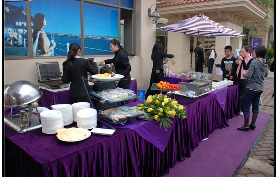 自助餐預(yù)備